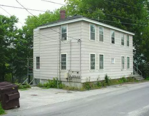 Winthrop, ME 04364,24 Green ST