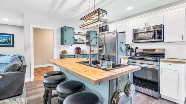 14 Webster RD, Greene, ME 04236