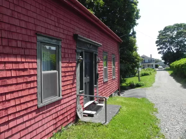 4 Green ST, Lubec, ME 04652