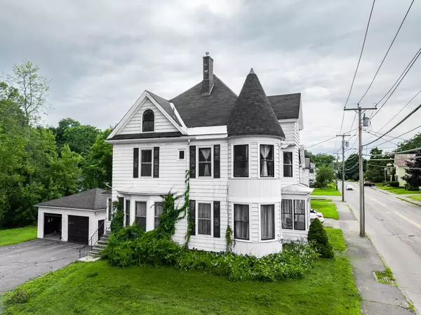 20 Western AVE, Waterville, ME 04901