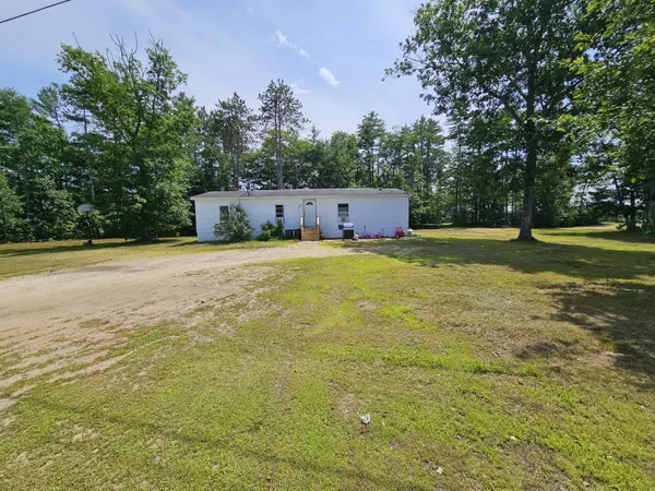 Paris, ME 04281,40 Clover LN