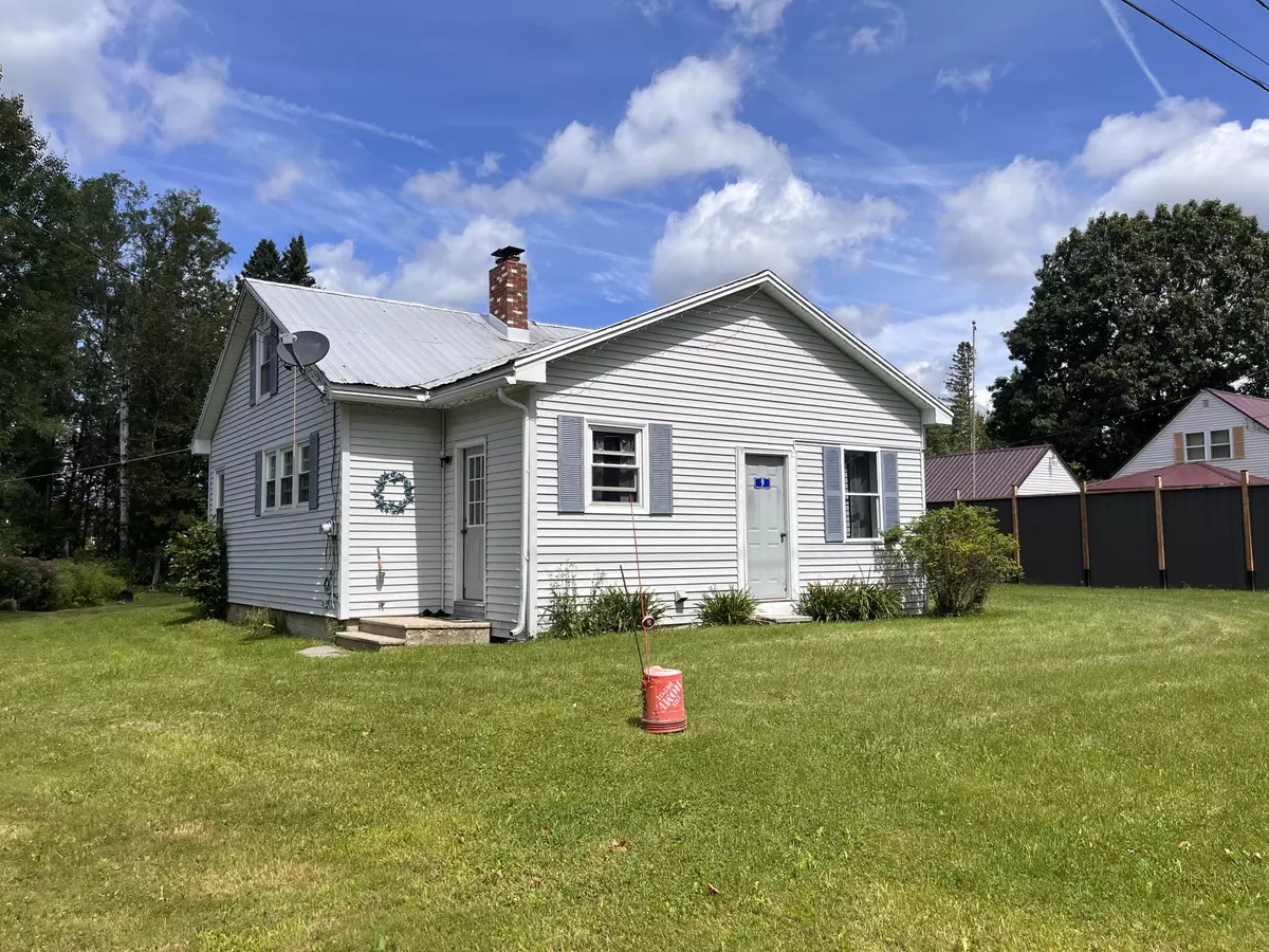 Stacyville, ME 04777,9 Katahdin Street