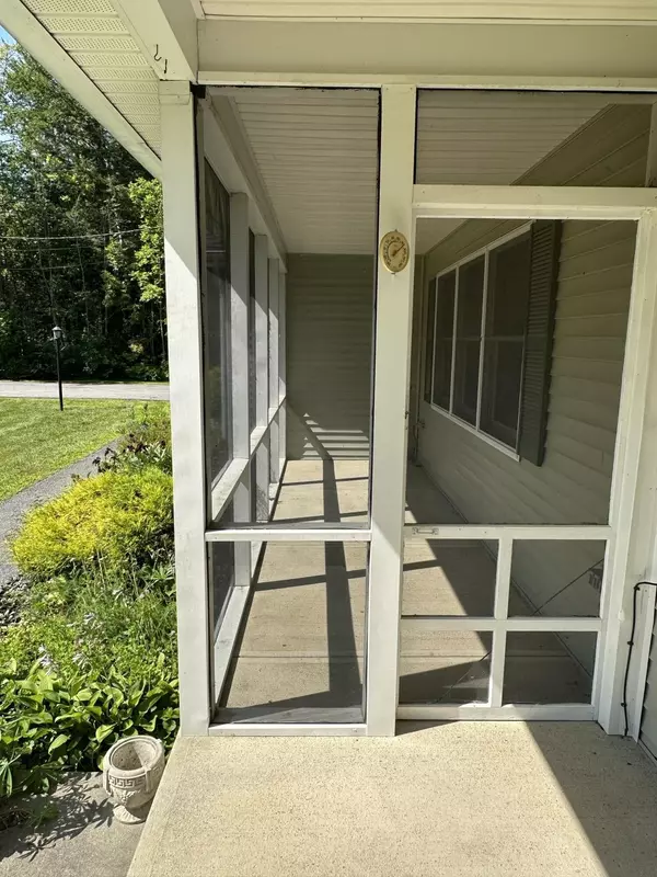 Hermon, ME 04401,17 Higgins DR