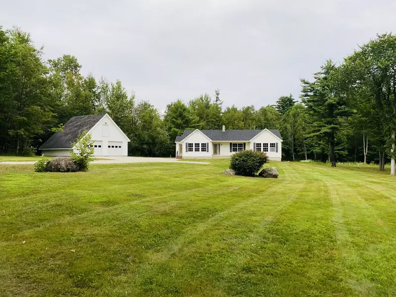 992 Hampden RD, Carmel, ME 04419