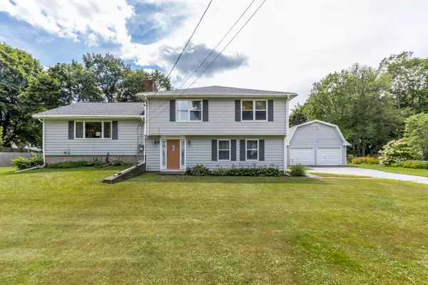 South Portland, ME 04106,48 Woodmoor RD