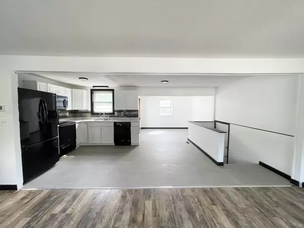 Lisbon, ME 04250,34 Andrea ST