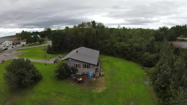 Newport, ME 04953,153 Elm ST