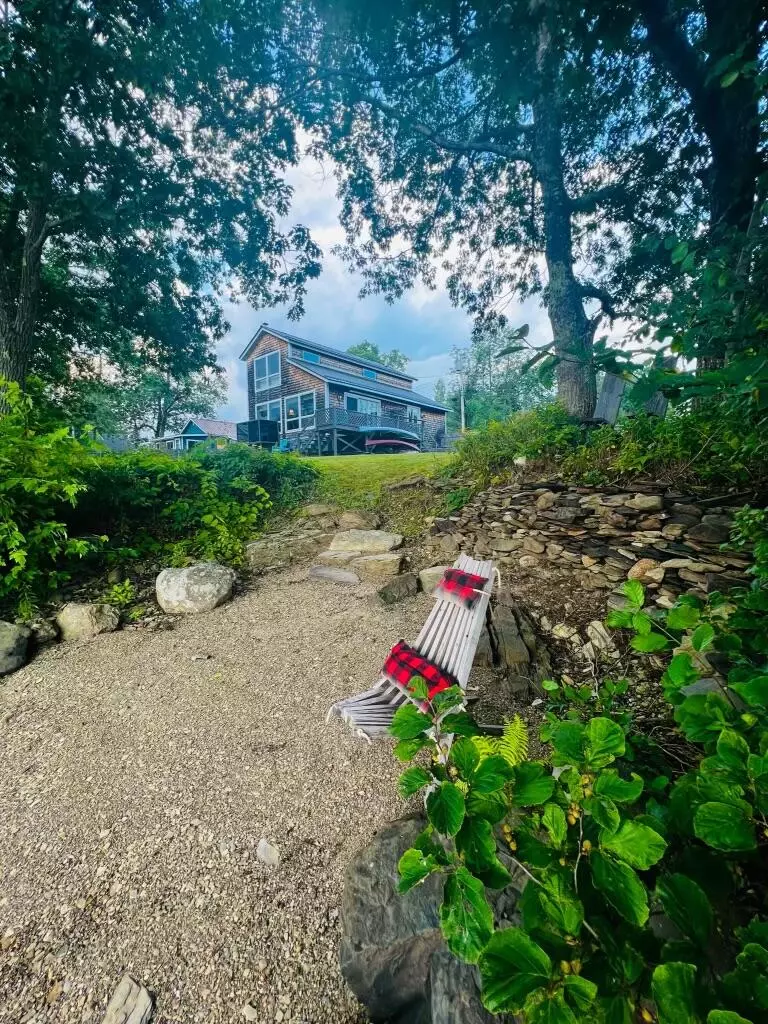 Hermon, ME 04401,325 Smith RD