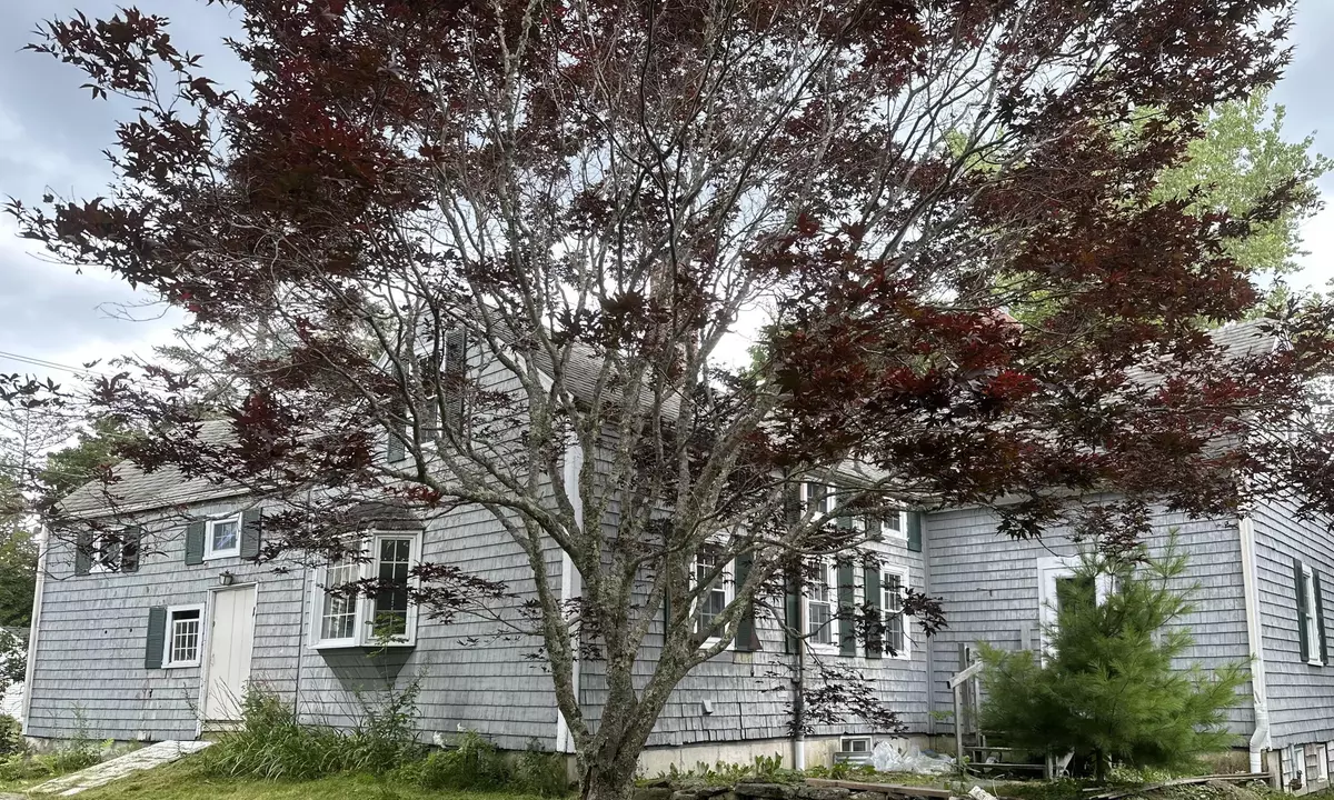 Warren, ME 04864,234 Western RD