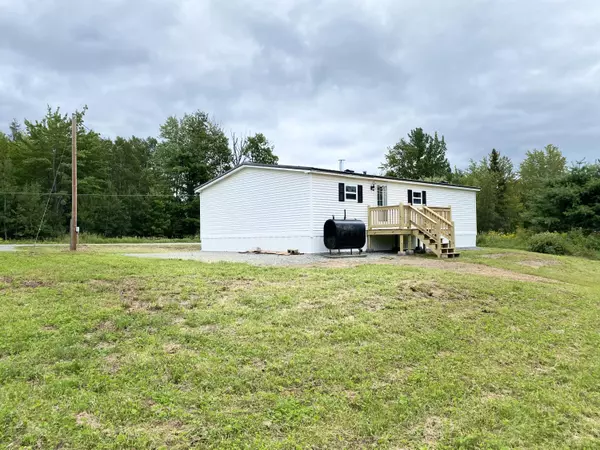 Detroit, ME 04929,503 Troy RD