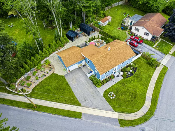 South Portland, ME 04106,19 Sandy Hill RD