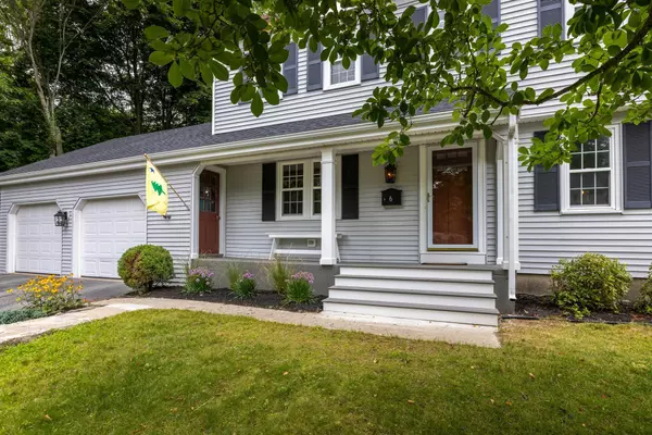 South Portland, ME 04106,6 Applewood CIR