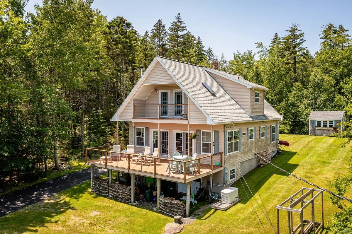 Saint George, ME 04860,90 Barter Point RD