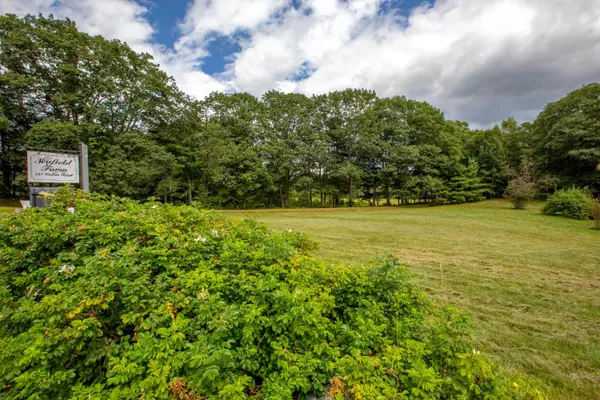 Wiscasset, ME 04578,191 Indian RD