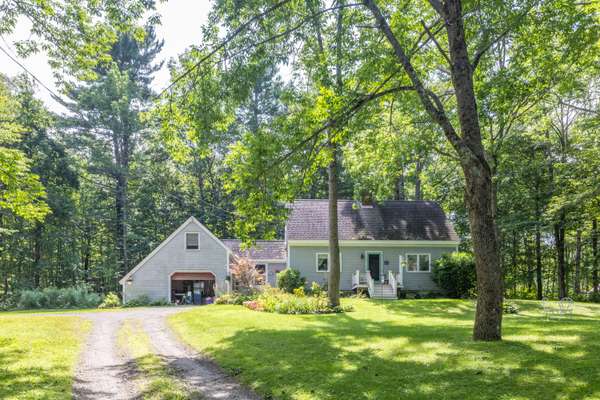 25 S Chester Dean RD, Lincolnville, ME 04849