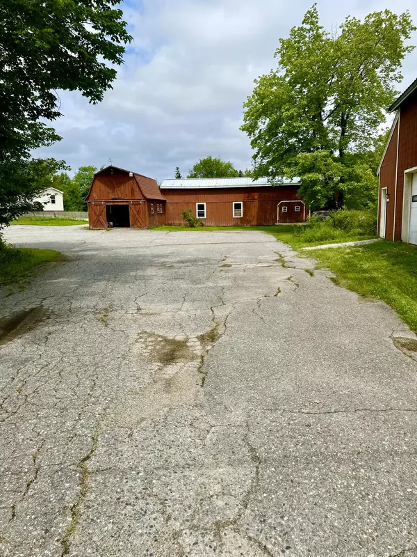 4 Marshview LN, Southwest Harbor, ME 04679