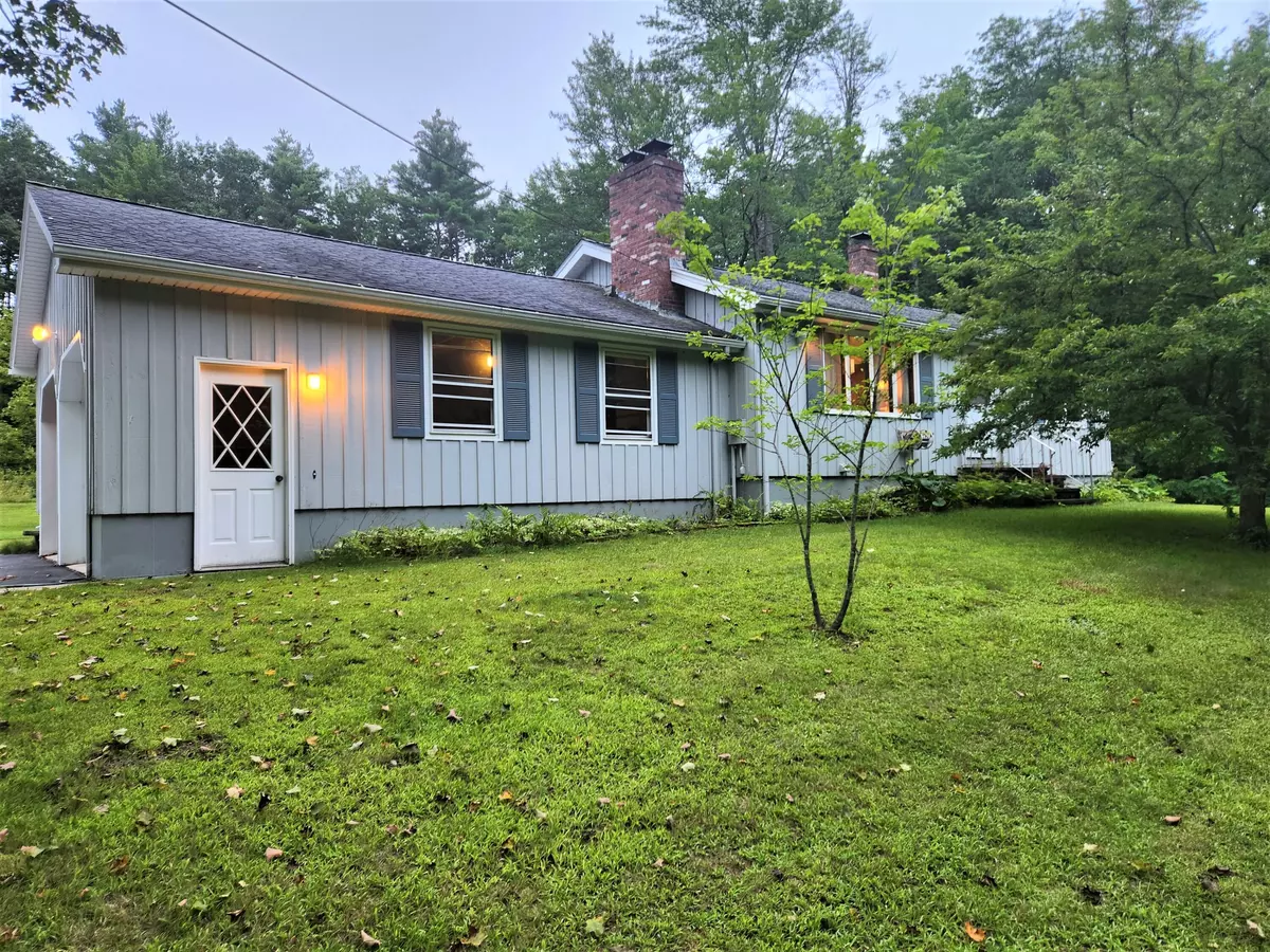 Shapleigh, ME 04076,52 Lebanon RD