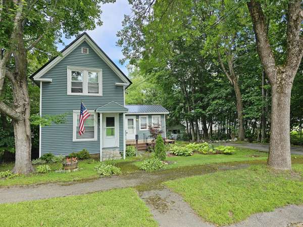 Millinocket, ME 04462,73 Somerset ST