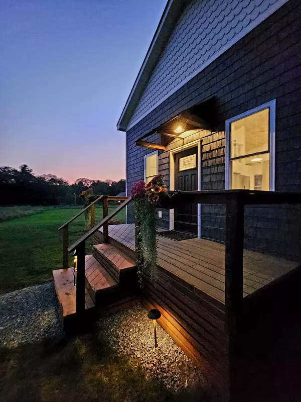 Union, ME 04862,21 Hills Point RD