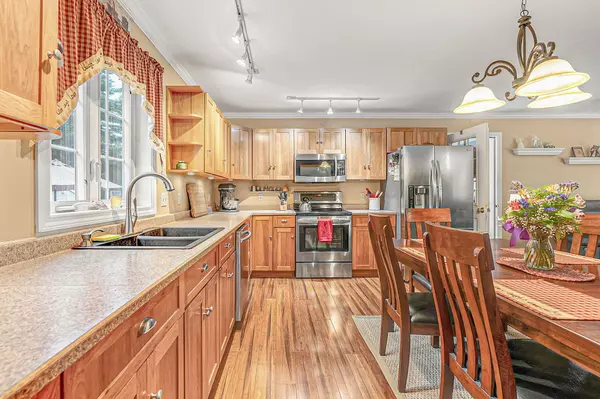 Mechanic Falls, ME 04256,10 Mirandas WAY