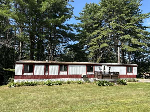 348 Garfield RD, Minot, ME 04258