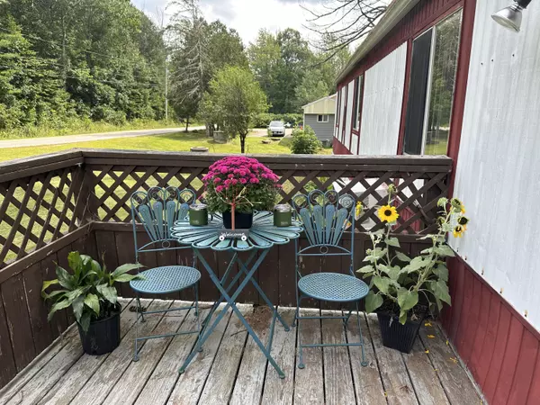 Minot, ME 04258,348 Garfield RD