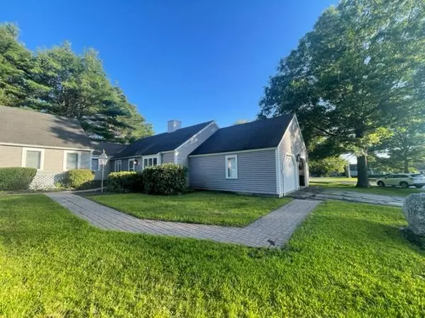 Auburn, ME 04210,18 Colonial WAY #18