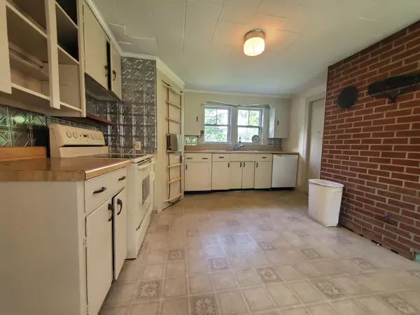 Old Town, ME 04468,305 Bennoch RD