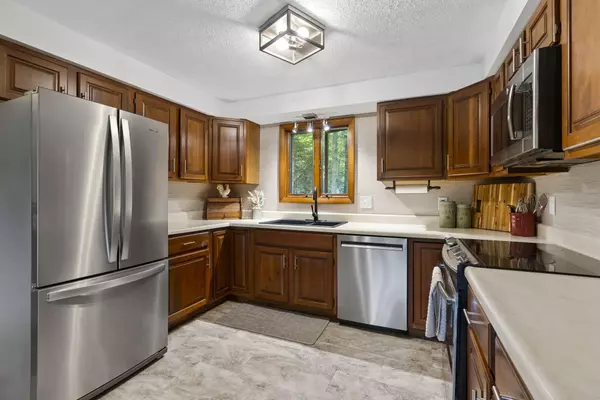 Oakland, ME 04963,17 Skyline DR