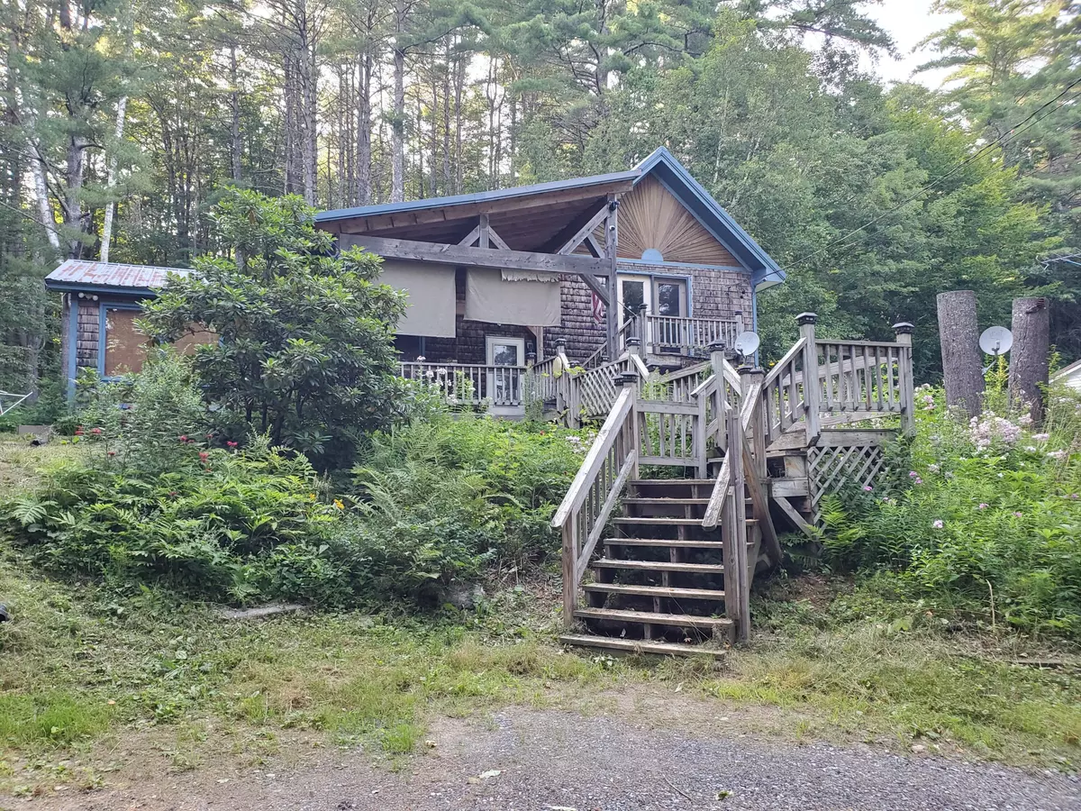 Oakland, ME 04963,203 Belgrade RD