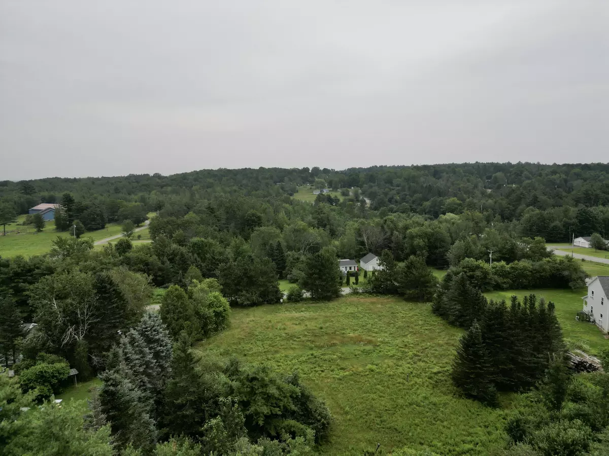 Hermon, ME 04401,12 Crogan RD