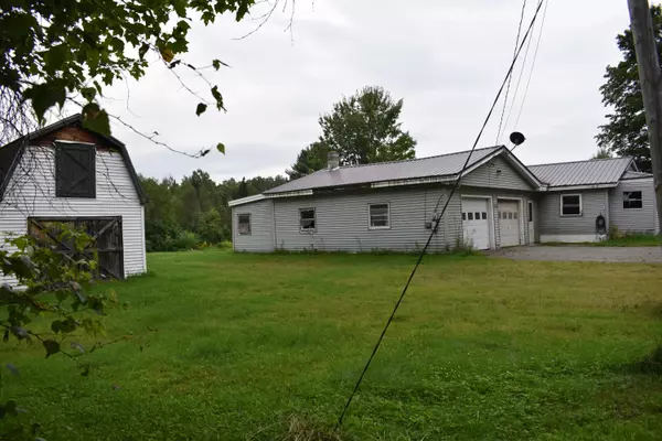 115 Pea Ridge Rd RD, Chester, ME 04457