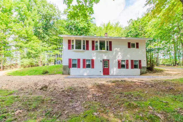 124 Sedgley RD, Greene, ME 04236