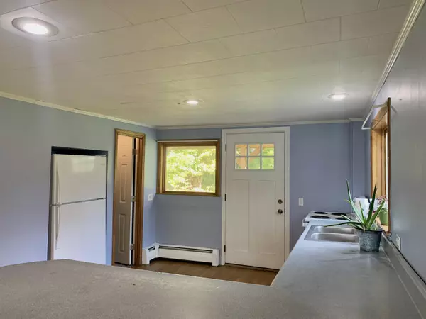 Guilford, ME 04443,43 High ST