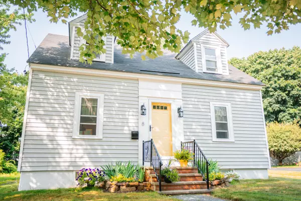 8 Grove ST, Brewer, ME 04412