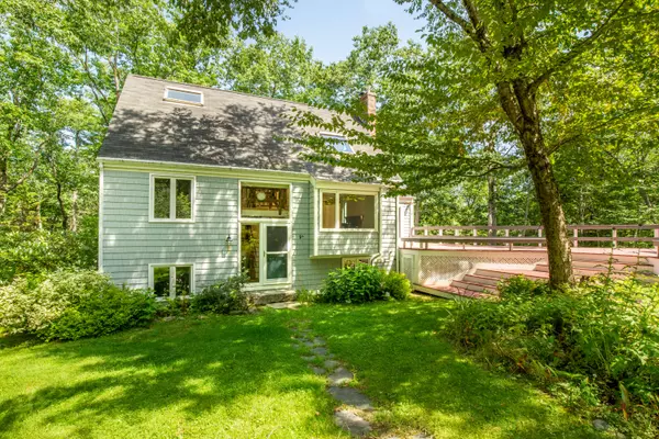 Freeport, ME 04032,2 Winterview RD