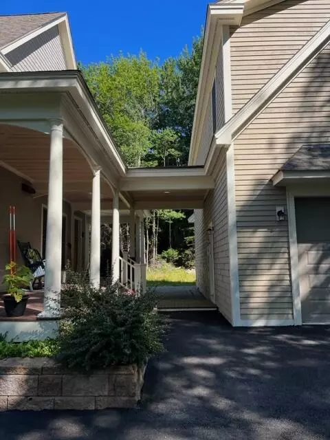 Southwest Harbor, ME 04679,5 Fernald Point RD