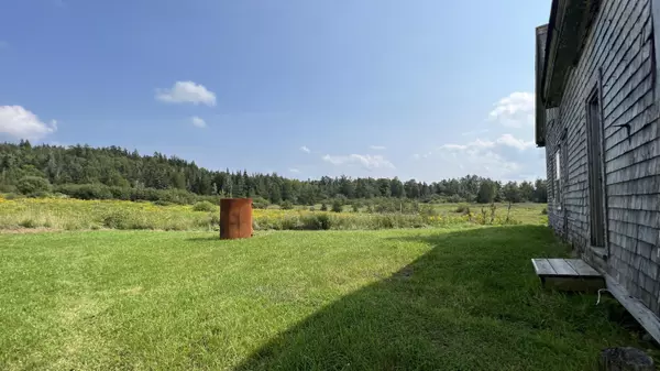 Lubec, ME 04652,138 Dixie RD