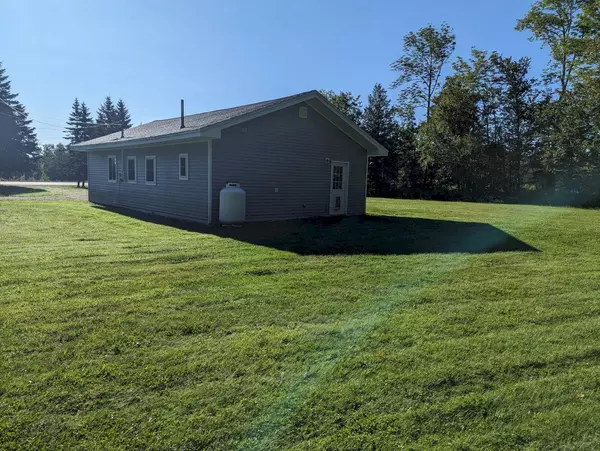 Palmyra, ME 04965,76 Oxbow RD