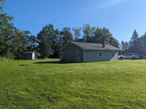 Palmyra, ME 04965,76 Oxbow RD