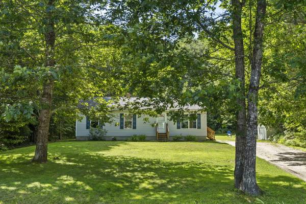 54 Brookside DR, New Gloucester, ME 04260