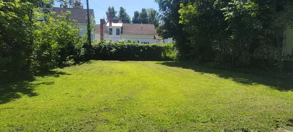 Waterville, ME 04901,16 Center ST