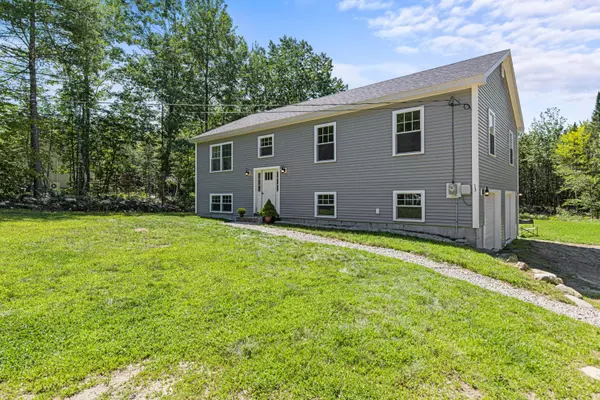 13 Amethyst WAY, Gray, ME 04039