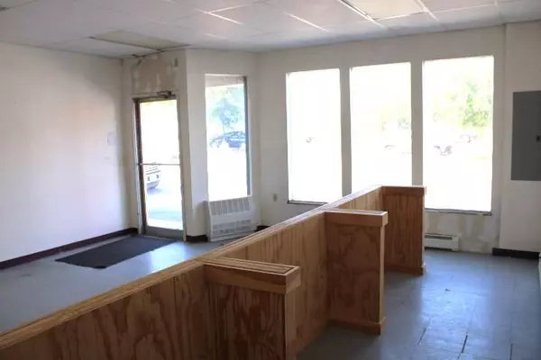 Norridgewock, ME 04957,65 Main ST