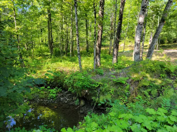 Mount Vernon, ME 04352,50 Dill RD