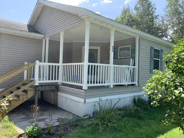 606 Poland RD, Auburn, ME 04210