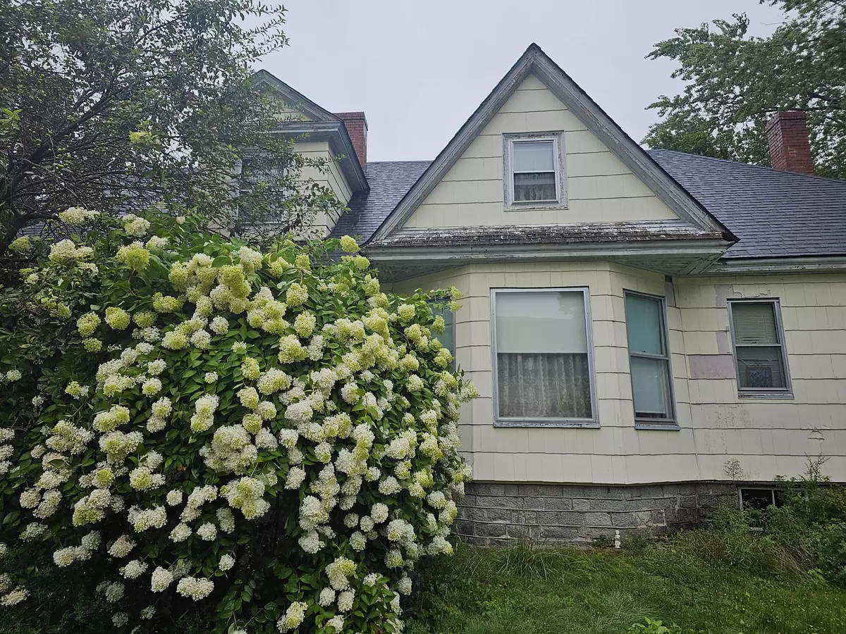 Madison, ME 04950,15 Heald ST