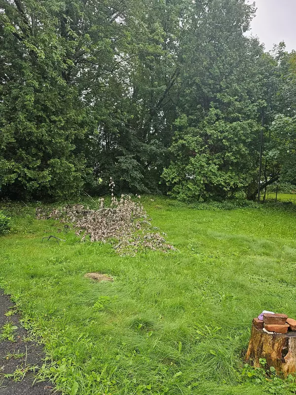 Madison, ME 04950,15 Heald ST