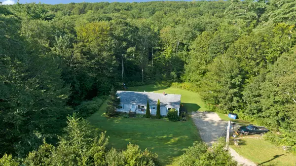 86 Bartlett LN, Eliot, ME 03903