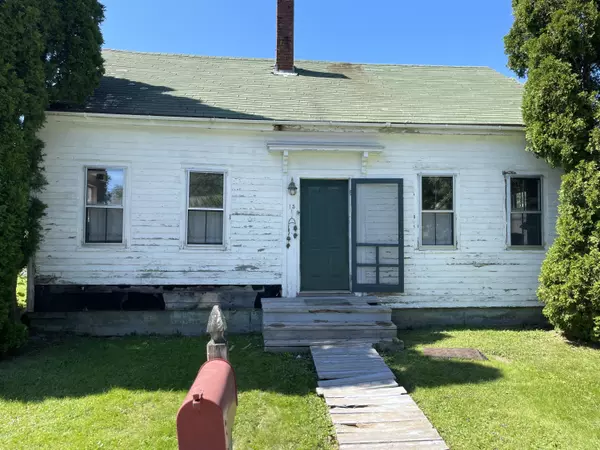 Thomaston, ME 04861,15 Green ST